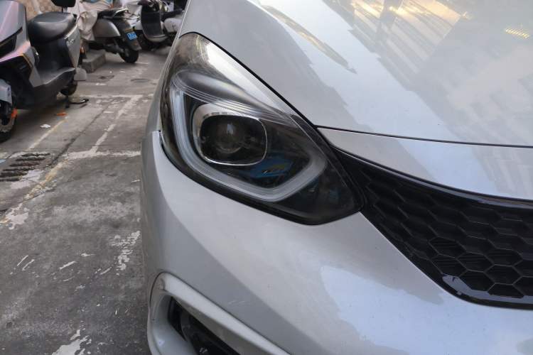 Used Honda LIFE 2021 1.5L CVT SPO-SS Dynamic Edition Right Front Headlight