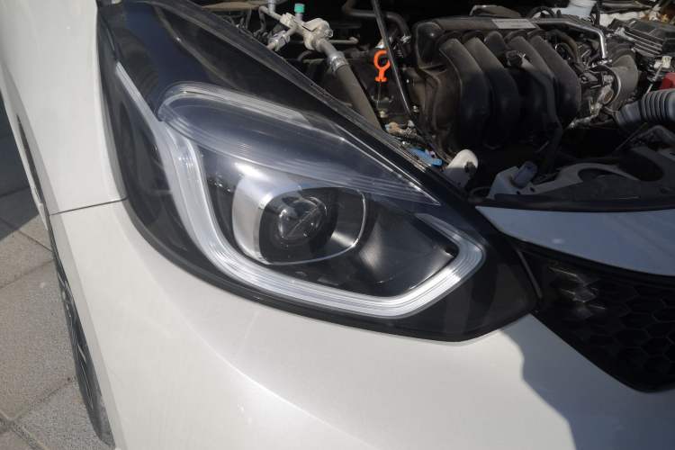 Used Honda LIFE 2021 1.5L CVT SPORT Heartbeat Edition Right Front Headlight