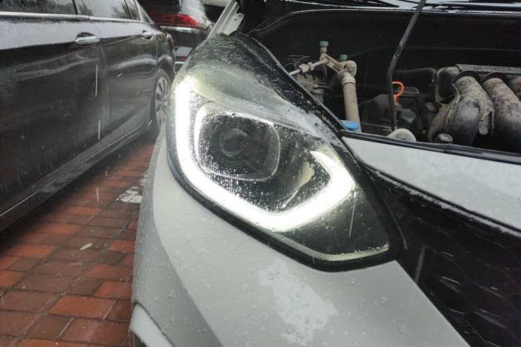 Used Honda LIFE 2021 1.5L CVT SPORT Heartbeat Edition Right Front Headlight