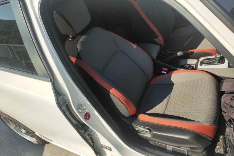 Used Honda LIFE 2021 1.5L CVT SPO-SS Dynamic Edition Right Front Seat