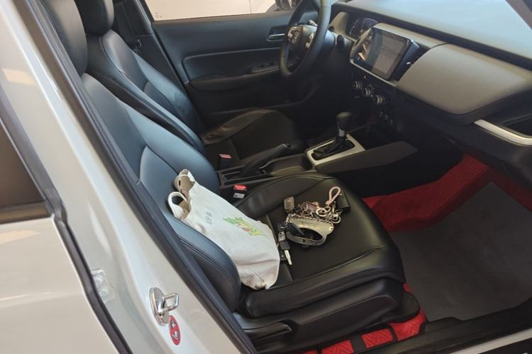 Used Honda LIFE 2021 1.5L CVT CRO-S Fun Edition Right Front Seat