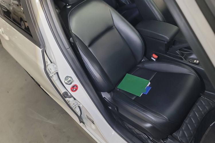 Used Honda LIFE 2021 1.5L CVT SPORT Heartbeat Edition Right Front Seat