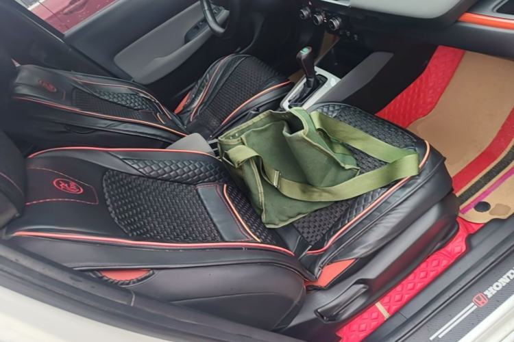 Used Honda LIFE 2021 1.5L CVT SPO-SS Dynamic Edition Right Front Seat
