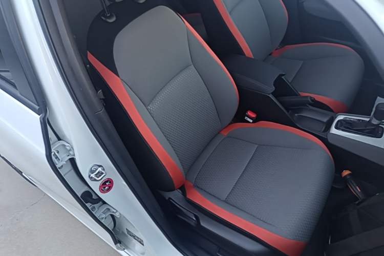 Used Honda LIFE 2021 1.5L CVT SPO-SS Dynamic Edition Right Front Seat