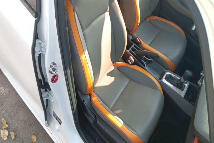 Used Honda LIFE 2021 1.5L CVT SPO-SS Dynamic Edition Right Front Seat