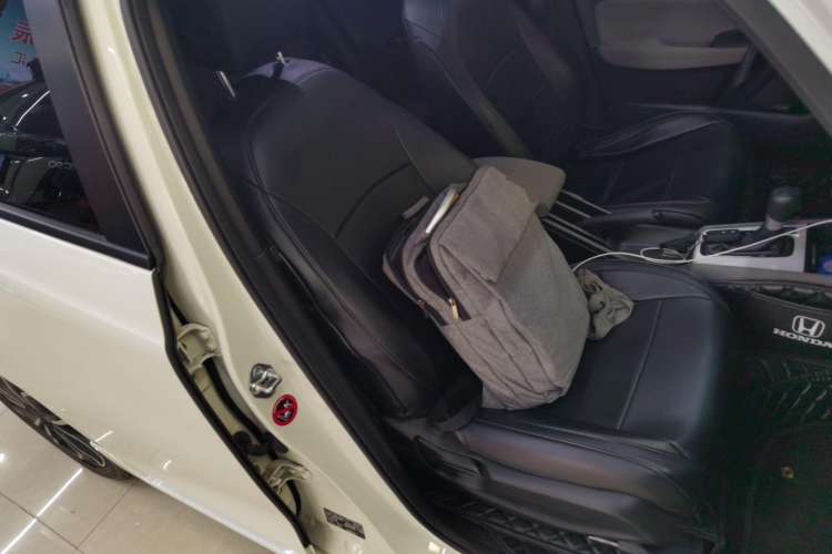 Used Honda LIFE 2021 1.5L CVT SPO-SS Dynamic Edition Right Front Seat