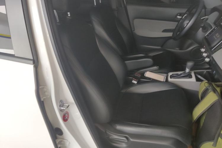 Used Honda LIFE 2021 1.5L CVT SPORT Heartbeat Edition Right Front Seat