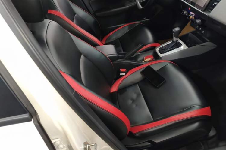 Used Honda LIFE 2021 1.5L CVT SPO-SS Dynamic Edition Right Front Seat