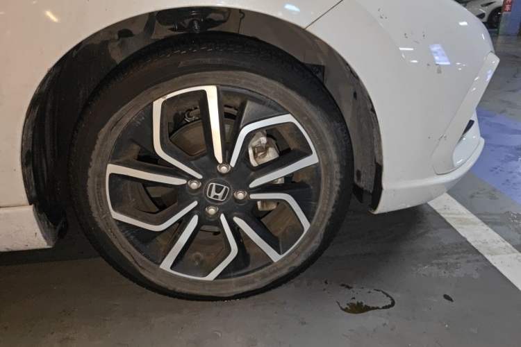 Used Honda LIFE 2021 1.5L CVT SPO-SS Dynamic Edition Right Front Wheel Hub