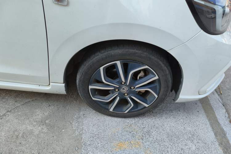 Used Honda LIFE 2021 1.5L CVT SPORT Heartbeat Edition Right Front Wheel Hub