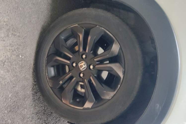 Used Honda LIFE 2021 1.5L CVT CRO-S Fun Edition Right Front Wheel Hub