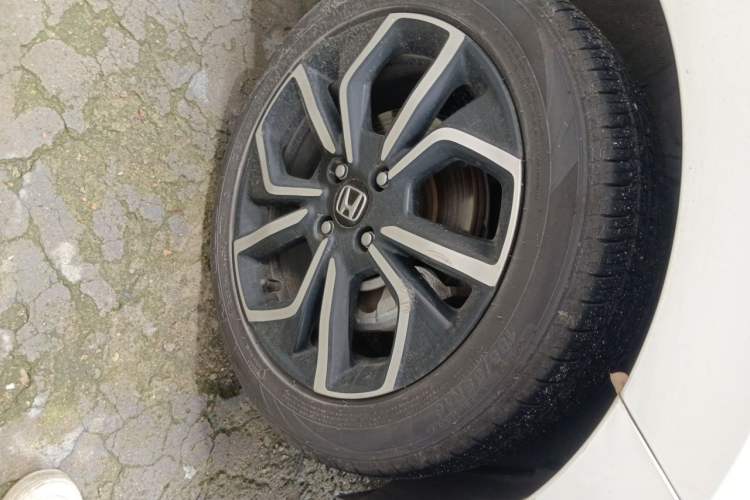 Used Honda LIFE 2021 1.5L CVT SPORT Heartbeat Edition Right Front Wheel Hub