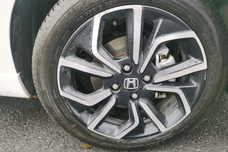 Used Honda LIFE 2021 1.5L CVT SPORT Heartbeat Edition Right Front Wheel Hub