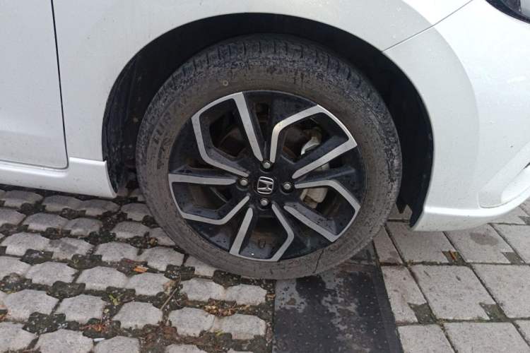 Used Honda LIFE 2021 1.5L CVT SPORT Heartbeat Edition Right Front Wheel Hub