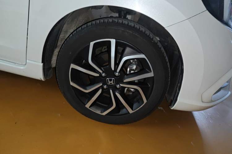 Used Honda LIFE 2021 1.5L CVT SPO-SS Dynamic Edition Right Front Wheel Hub
