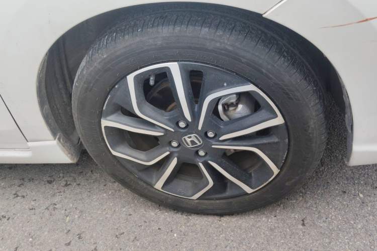 Used Honda LIFE 2021 1.5L CVT SPO-SS Dynamic Edition Right Front Wheel Hub