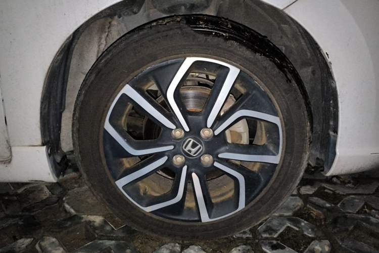 Used Honda LIFE 2021 1.5L CVT SPORT Heartbeat Edition Right Front Wheel Hub