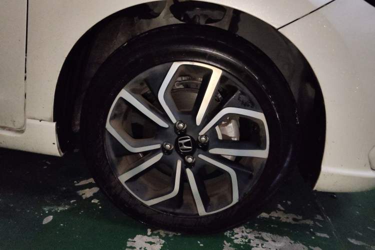 Used Honda LIFE 2021 1.5L CVT SPO-SS Dynamic Edition Right Front Wheel Hub