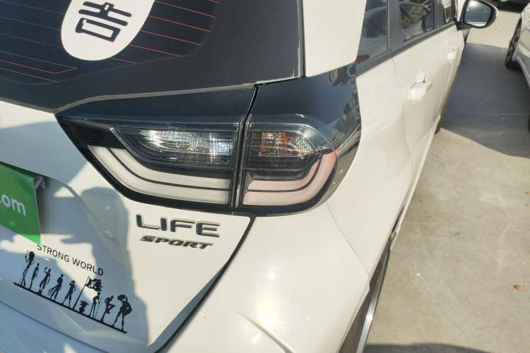 Used Honda LIFE 2021 1.5L CVT SPO-SS Dynamic Edition Right Rear Taillight