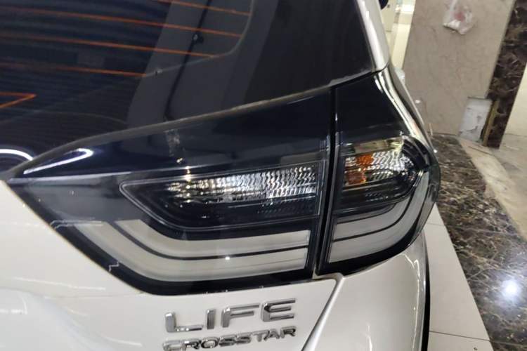 Used Honda LIFE 2021 1.5L CVT CRO-S Fun Edition Right Rear Taillight