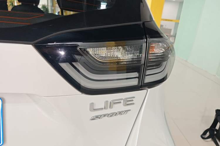Used Honda LIFE 2021 1.5L CVT SPORT Heartbeat Edition Right Rear Taillight