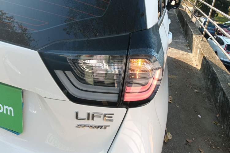 Used Honda LIFE 2021 1.5L CVT SPO-SS Dynamic Edition Right Rear Taillight
