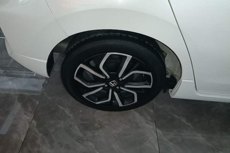 Used Honda LIFE 2021 1.5L CVT SPORT Heartbeat Edition Right Rear Wheel Hub
