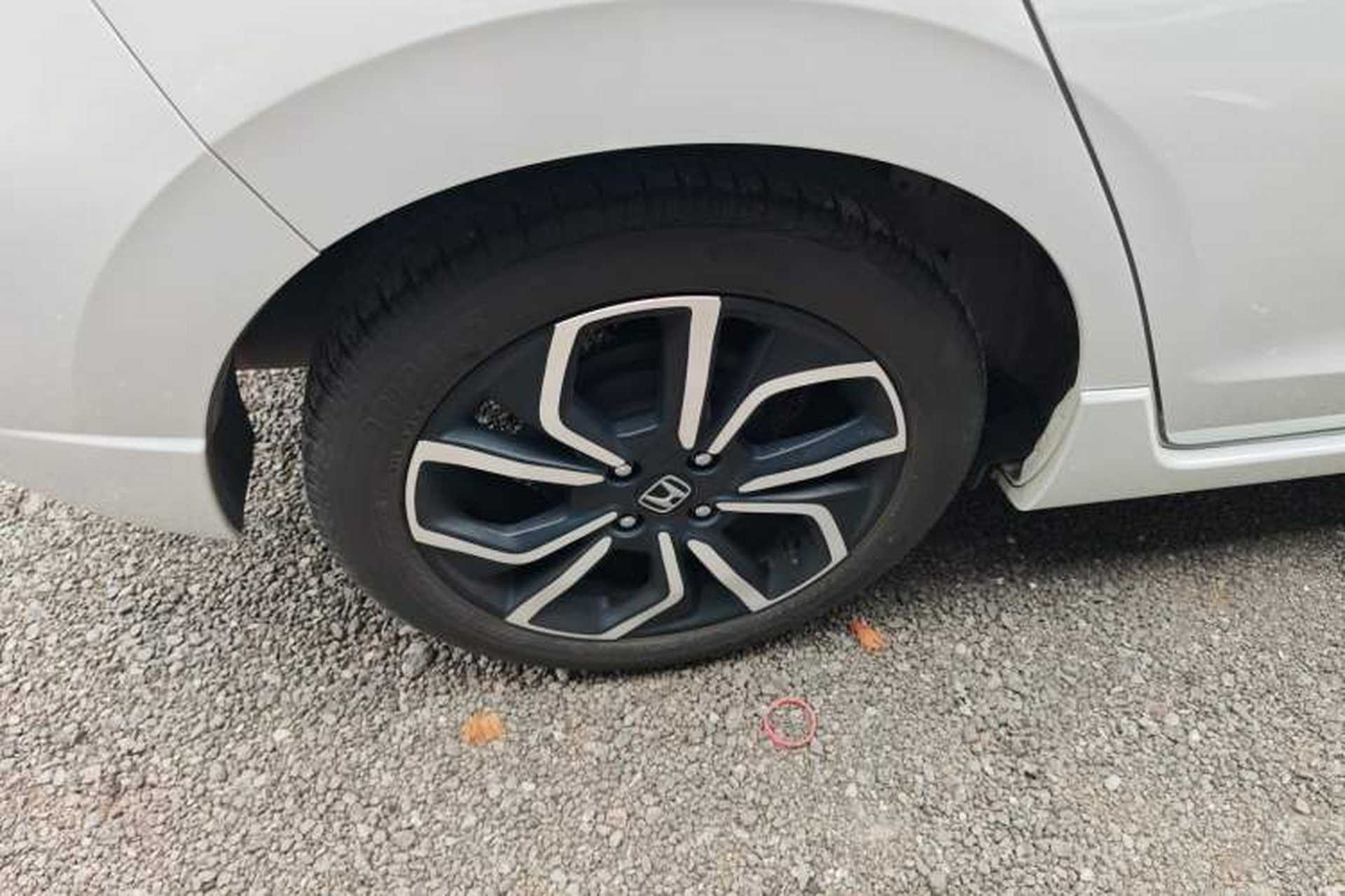 Used Honda LIFE 2021 1.5L CVT SPORT Heartbeat Edition Right Rear Wheel Hub