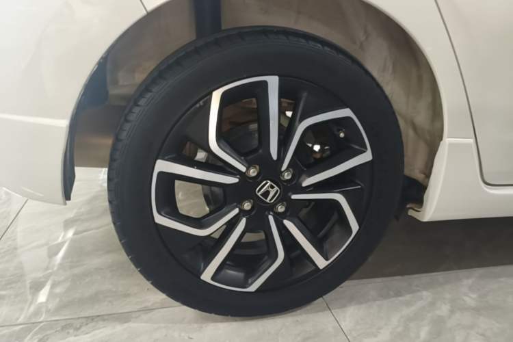 Used Honda LIFE 2021 1.5L CVT SPORT Heartbeat Edition Right Rear Wheel Hub