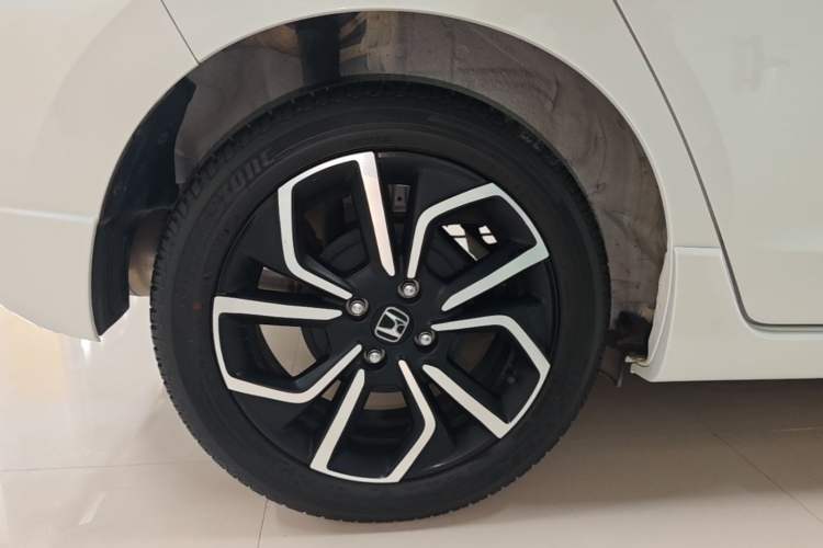 Used Honda LIFE 2021 1.5L CVT SPORT Heartbeat Edition Right Rear Wheel Hub