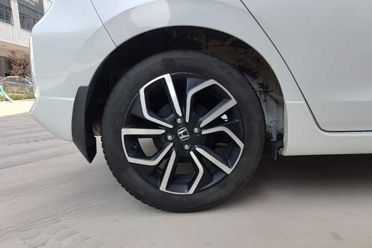Used Honda LIFE 2021 1.5L CVT SPORT Heartbeat Edition Right Rear Wheel Hub