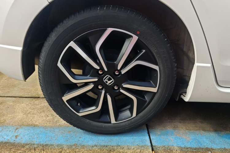 Used Honda LIFE 2021 1.5L CVT SPO-SS Dynamic Edition Right Rear Wheel Hub