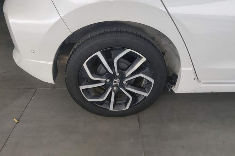 Used Honda LIFE 2021 1.5L CVT SPORT Heartbeat Edition Right Rear Wheel Hub
