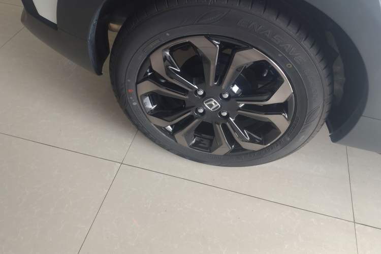 Used Honda LIFE 2021 1.5L CVT CRO-SS Fun Edition Right Rear Wheel Hub
