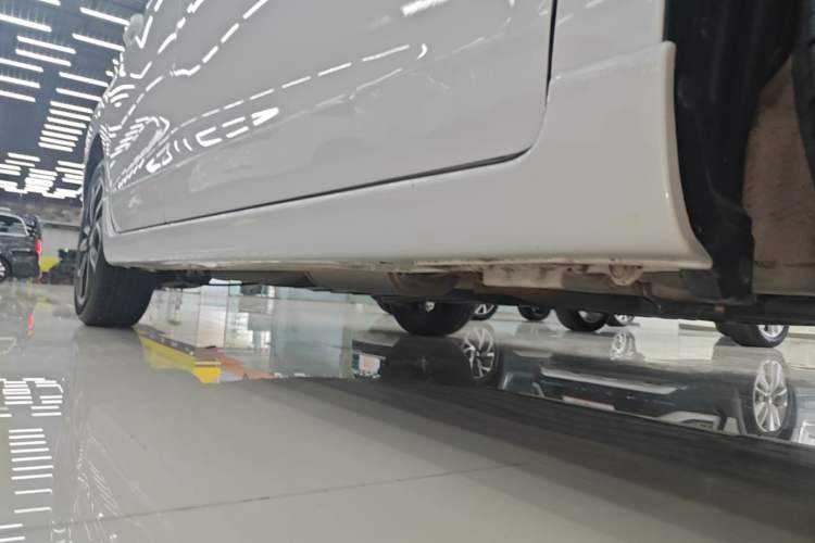 Used Honda LIFE 2021 1.5L CVT SPO-SS Dynamic Edition Right Side Sill