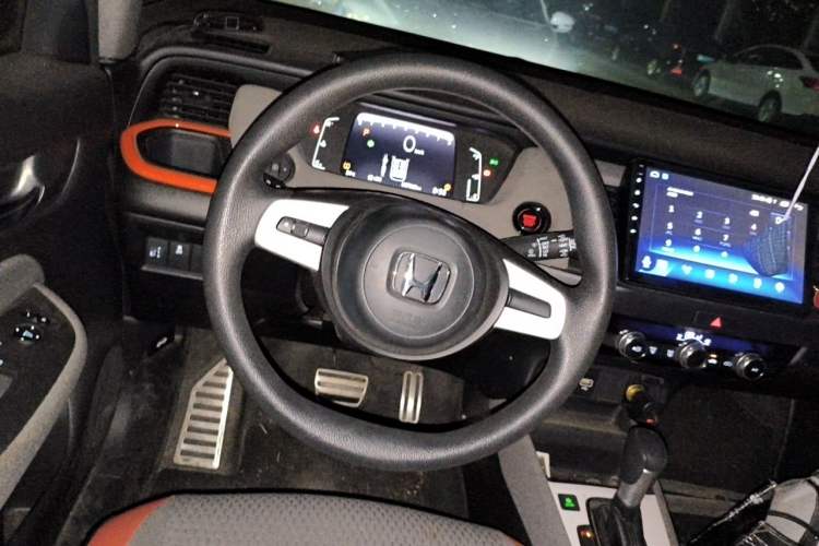 Used Honda LIFE 2021 1.5L CVT SPORT Heartbeat Edition Steering Wheel