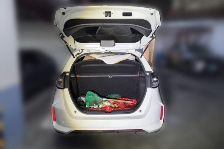 Used Honda LIFE 2021 1.5L CVT SPORT Heartbeat Edition Trunk