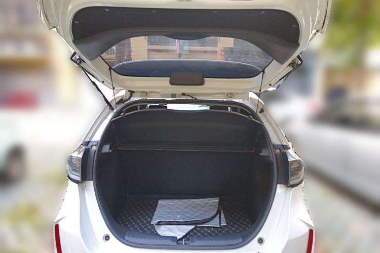 Used Honda LIFE 2021 1.5L CVT SPO-SS Dynamic Edition Trunk