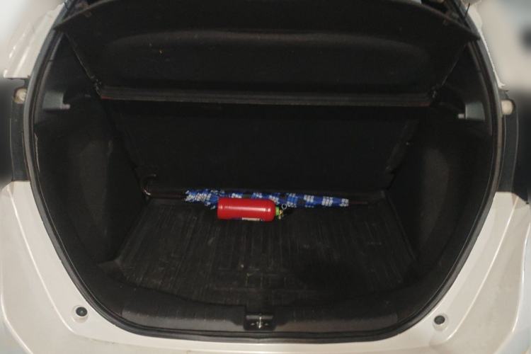 Used Honda LIFE 2021 1.5L CVT SPORT Heartbeat Edition Trunk