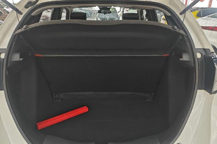 Used Honda LIFE 2021 1.5L CVT SPO-SS Dynamic Edition Trunk