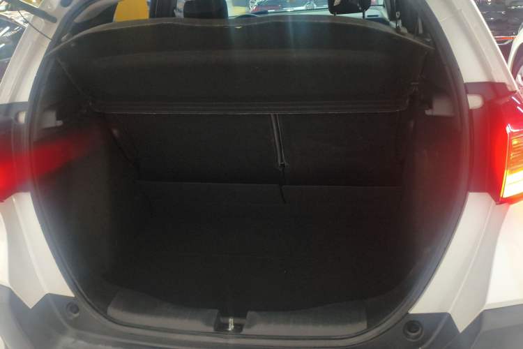 Used Honda LIFE 2021 1.5L CVT CRO-S Fun Edition Trunk