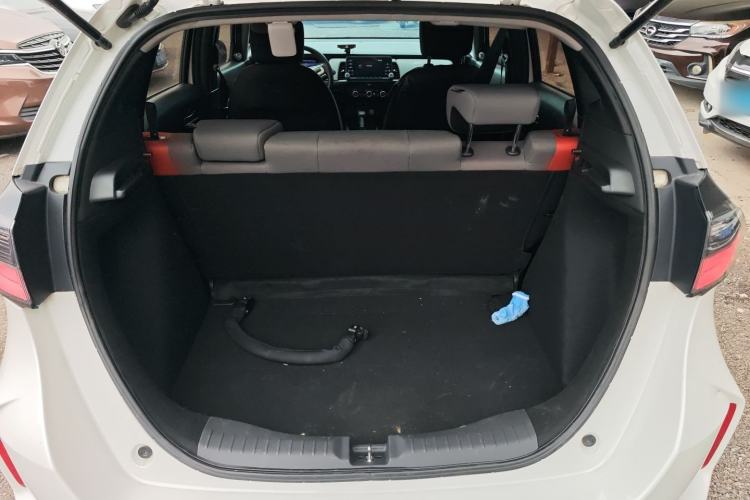 Used Honda LIFE 2021 1.5L CVT SPORT Heartbeat Edition Trunk