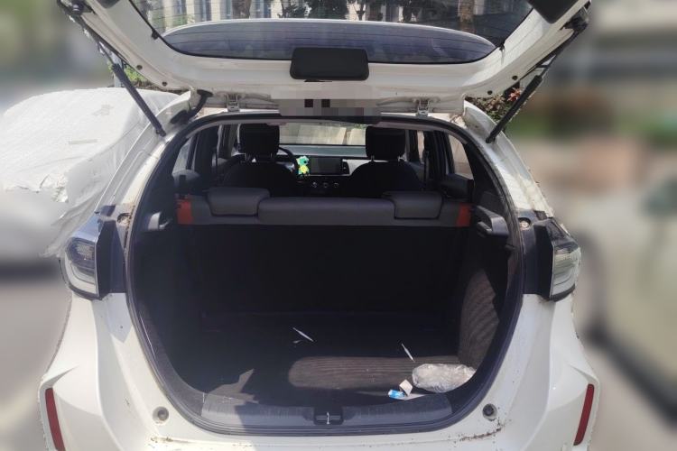 Used Honda LIFE 2021 1.5L CVT SPORT Heartbeat Edition Trunk