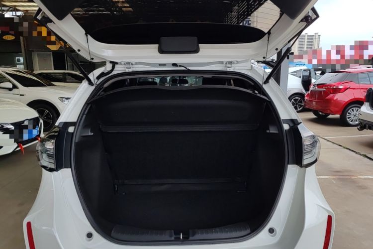 Used Honda LIFE 2021 1.5L CVT SPORT Heartbeat Edition Trunk