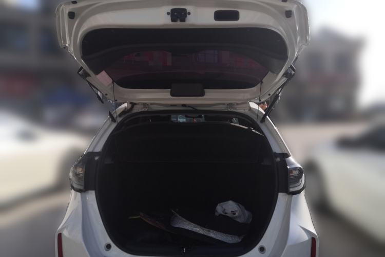 Used Honda LIFE 2021 1.5L CVT SPORT Heartbeat Edition Trunk