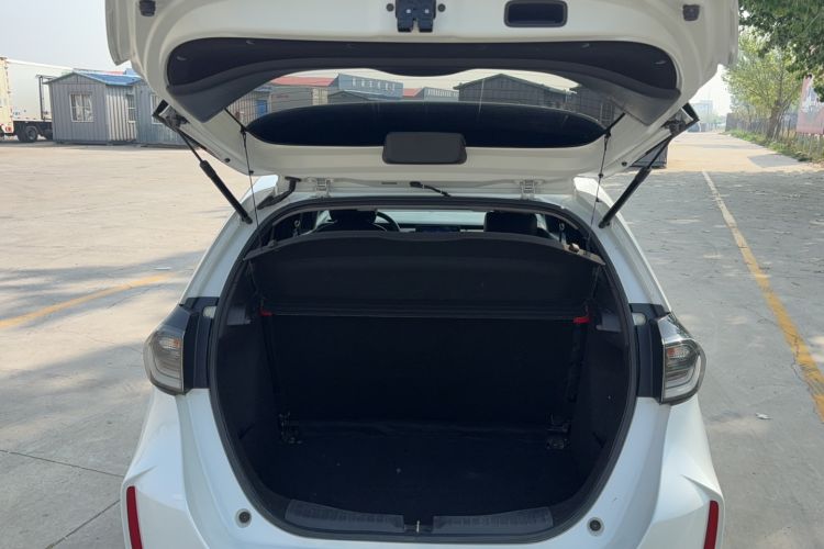 Used Honda LIFE 2021 1.5L CVT SPORT Heartbeat Edition Trunk