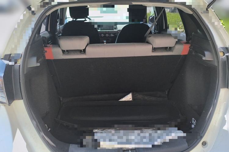 Used Honda LIFE 2021 1.5L CVT SPORT Heartbeat Edition Trunk