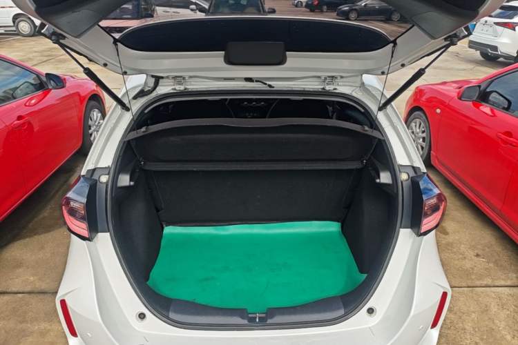 Used Honda LIFE 2021 1.5L CVT SPO-SS Dynamic Edition Trunk