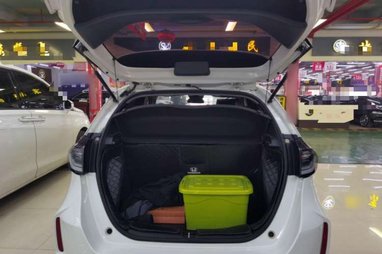 Used Honda LIFE 2021 1.5L CVT SPO-SS Dynamic Edition Trunk