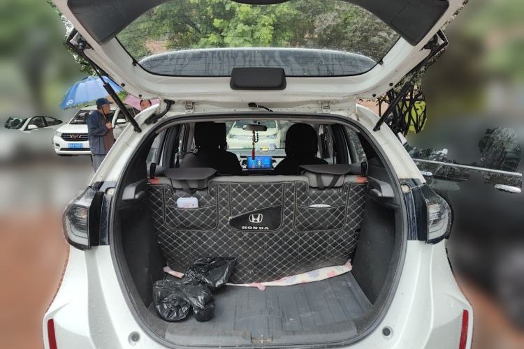 Used Honda LIFE 2021 1.5L CVT SPORT Heartbeat Edition Trunk